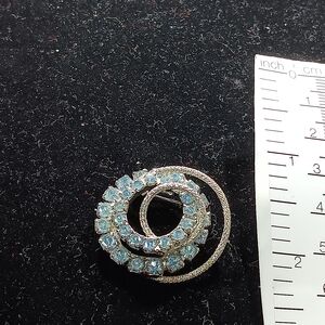 Source Unknown Silver and Blue Gem Brooch